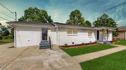 223 Davis St, Shelbyville, TN 37160