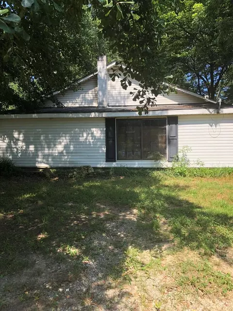 116 Everett Dr NW, Calhoun, GA 30701 photo 1