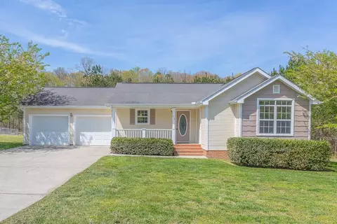 413 Dylan Dr, Ringgold, GA 30736 photo 1