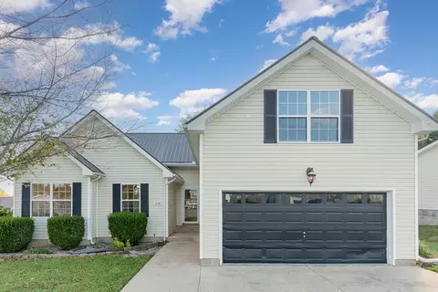 3790 Madeline Ct, Clarksville, TN 37042