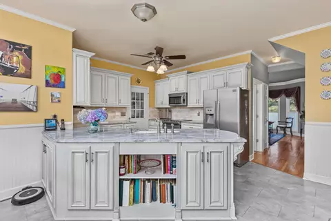 Kitchen - 90 Cedar Point Ln, Killen, AL 35645 photo 3 of 5