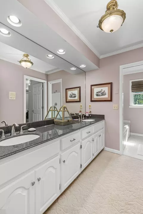 Bath - 90 Cedar Point Ln, Killen, AL 35645 photo 4 of 5