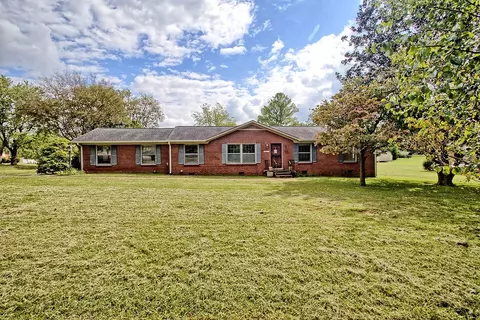 3001 Sheddan Dr, Columbia, TN 38401