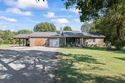 2404 Old Washington Rd, Cedar Hill, TN 37032
