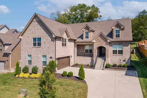 2247 Kirkwall Dr, Nolensville, TN 37135