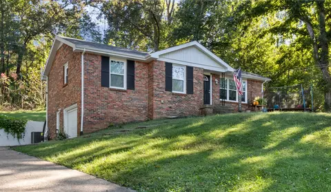 684 Dean Rd, Clarksville, TN 37040