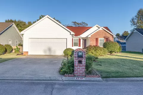 2732 Roscommon Dr, Murfreesboro, TN 37128