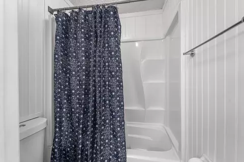 Bath - 910 E Northfield Blvd, Murfreesboro, TN 37130 photo 1 of 3