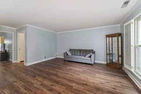 Living - 910 E Northfield Blvd, Murfreesboro, TN 37130 photo 3 of 7
