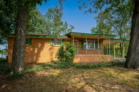 1705 Longview St, Hixson, TN 37343