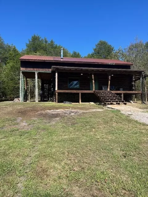 35 Dog Branch Rd S, Pleasant Shade, TN 37145