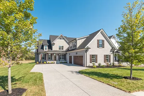 847 Brook Trl, Lebanon, TN 37087