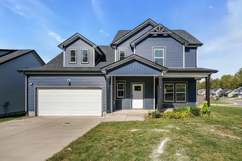 121 Lucerne Ln, Clarksville, TN 37040