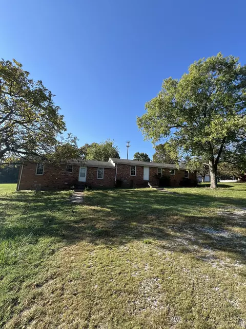 61 E Caldwell St, Mount Juliet, TN 37122