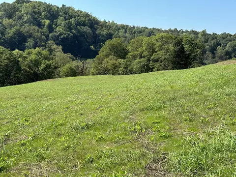 128 Hackett Valley Rd, Hickman, TN 38567