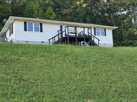 1347 Lawrenceburg Hwy, Waynesboro, TN 38485