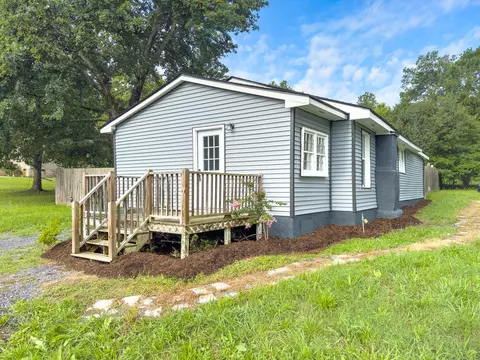 527 N 6th Ave, Chatsworth, GA 30705