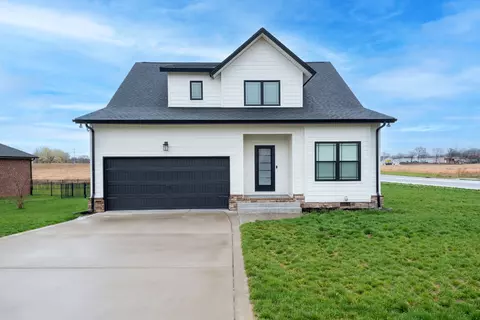 700 Jersey Dr, Clarksville, TN 37043