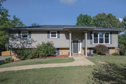 11649 Holly Cir, Soddy Daisy, TN 37379