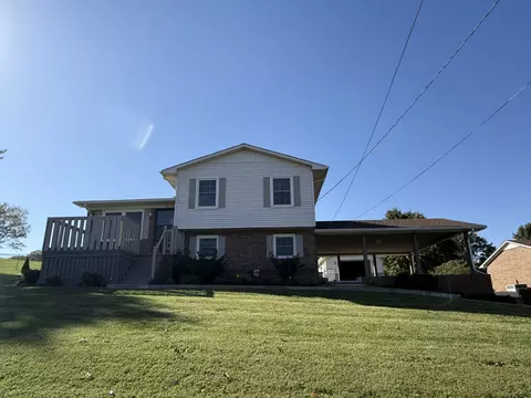 110 N College St, Mount Pleasant, TN 38474
