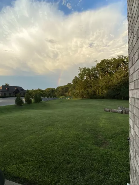 Exterior - 2002 Oak Dr, Murfreesboro, TN 37128 photo 11 of 25