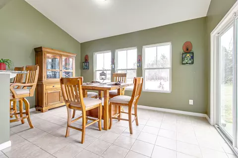Dining - 2002 Oak Dr, Murfreesboro, TN 37128 photo 1 of 3