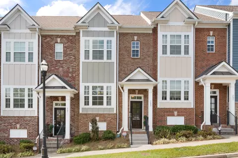 2033 Oak Trail Dr, Nolensville, TN 37135
