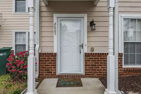 Exterior - 2005 Birch Ln, Spring Hill, TN 37174 photo 4 of 8