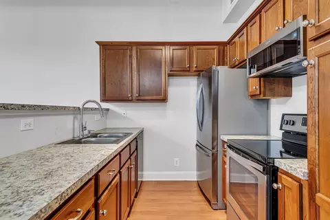 Kitchen - 2005 Birch Ln, Spring Hill, TN 37174 photo 2 of 2
