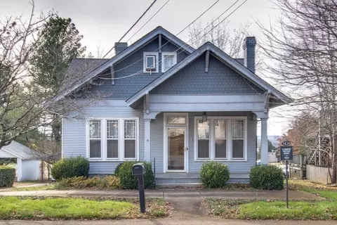 409 E College St, Pulaski, TN 38478