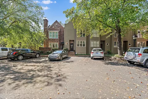 2844 Woodlawn Dr, Nashville, TN 37215
