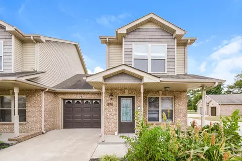 455 Needmore Rd #15, Clarksville, TN 37040