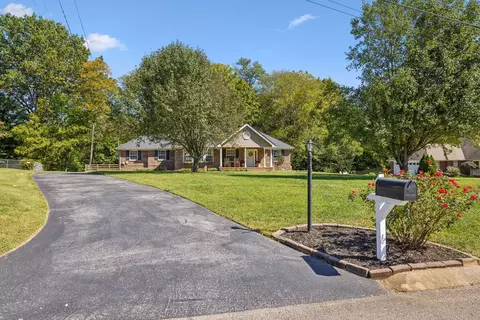 Exterior - 449 Marilyn Cir, Spring Hill, TN 37174 photo 8 of 17