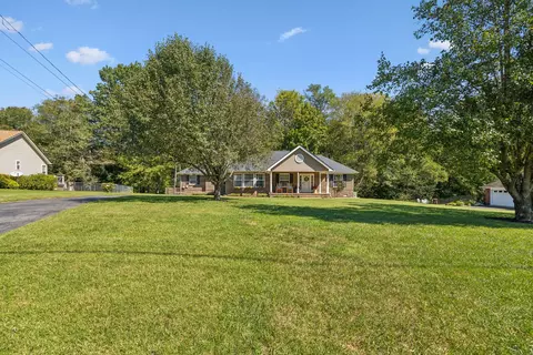 Exterior - 449 Marilyn Cir, Spring Hill, TN 37174 photo 10 of 17