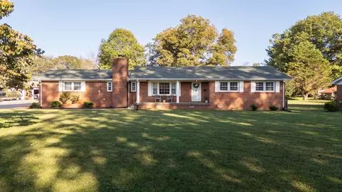 111 Elkins St, Estill Springs, TN 37330