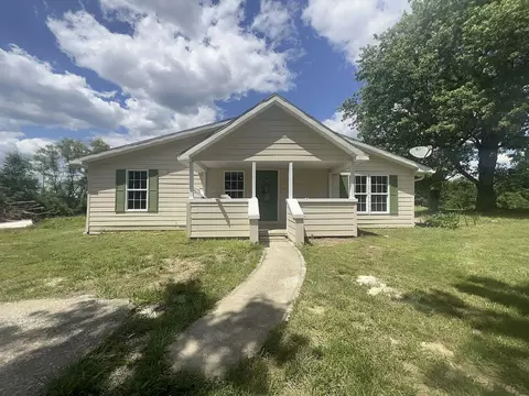 15955 Greenville Rd, Hopkinsville, KY 42240