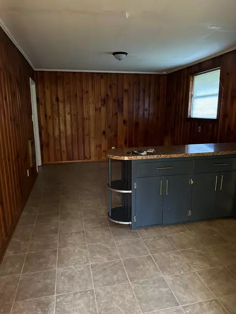 1304 Jarrett Dr, Springfield, TN 37172