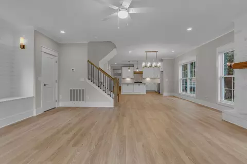 823 N Maple St, Murfreesboro, TN 37130 photo 7