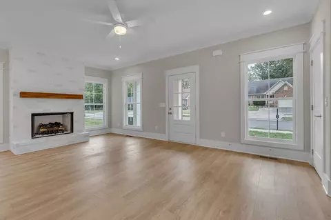 823 N Maple St, Murfreesboro, TN 37130 photo 9