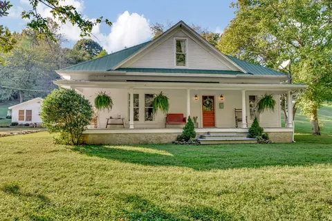5805 Fly Hollow Rd, Santa Fe, TN 38482