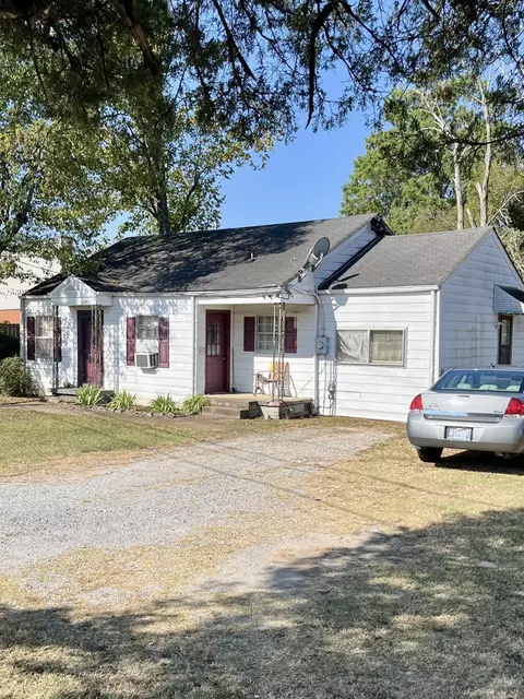 1407 Spring Creek Rd, Chattanooga, TN 37412