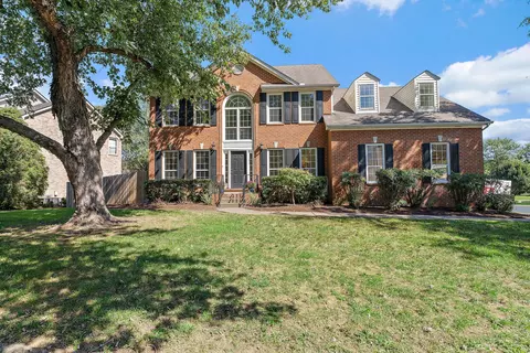 600 Meadow Glen Ct, Nashville, TN 37221