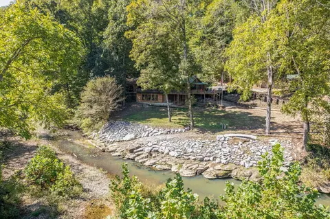 404 Sickler Rd, Hohenwald, TN 38462