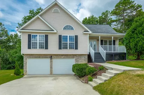 7129 British Rd, Ooltewah, TN 37363