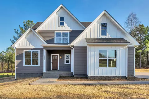 10930 Old Cox Pike SW, Bon Aqua, TN 37025