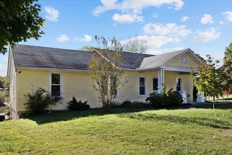 108 Charlton St, White Bluff, TN 37187