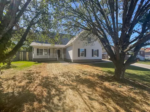 808 Carmen Way, La Vergne, TN 37086