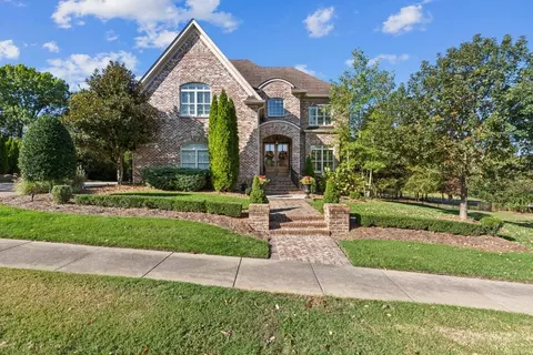 204 Moore Haven Dr, Lebanon, TN 37087