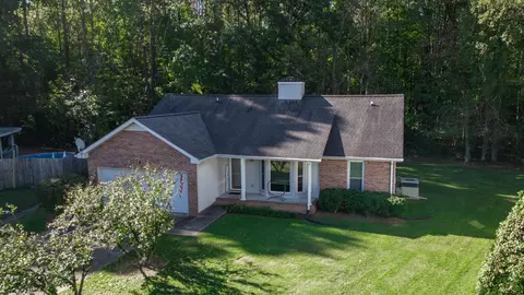 174 Shady Maple Dr, Clarksville, TN 37043