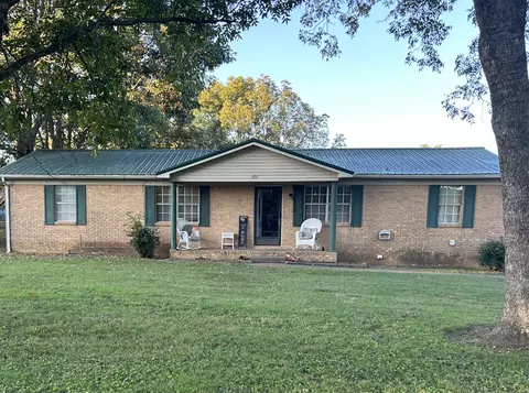 Exterior - 1850 Patrick Rd, Pulaski, TN 38478 photo 2 of 6